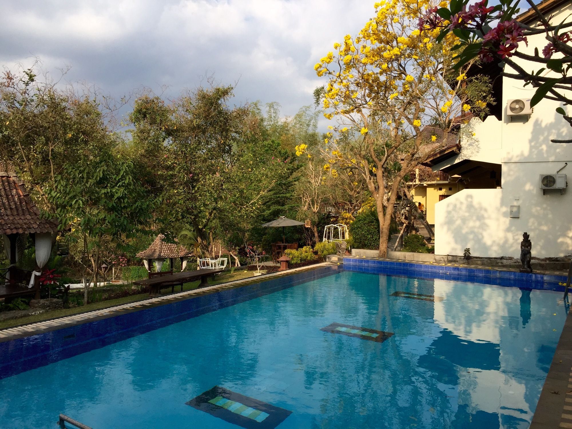 Padi Heritage Hotel Malang Extérieur photo