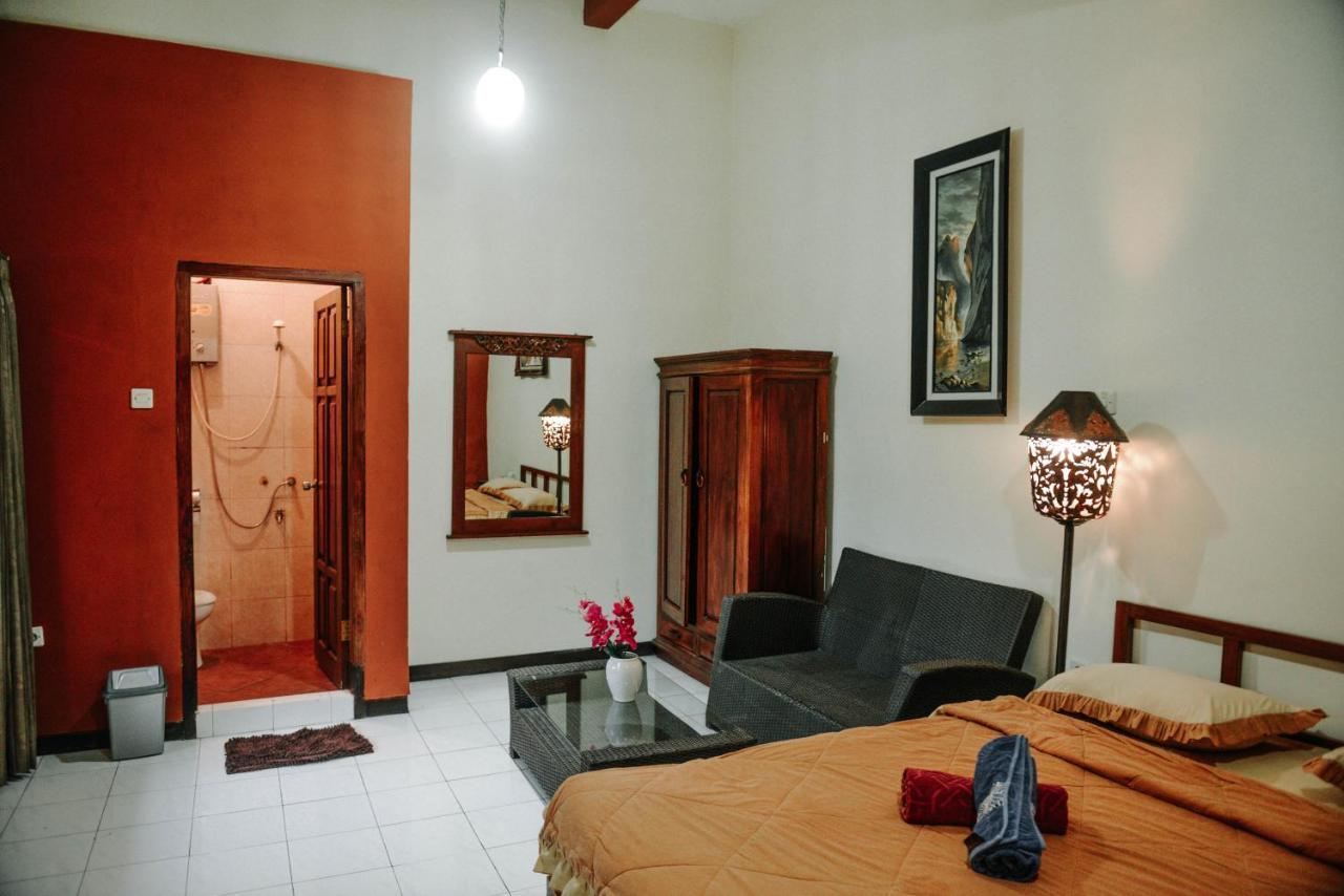 Padi Heritage Hotel Malang Extérieur photo